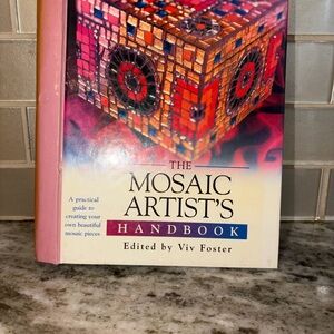 The Mosaic Artist's Handbook - Mosaic Art Guide in Pink/White